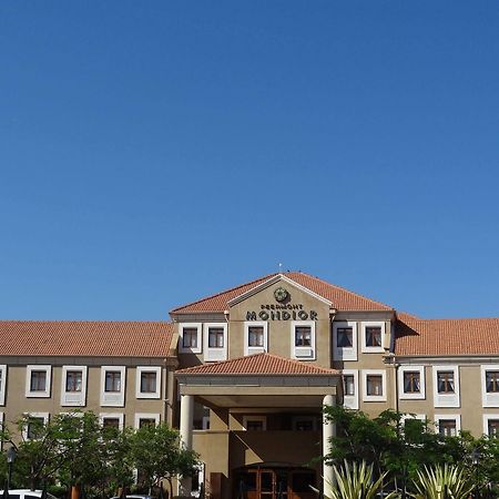 גאבורון Peermont Mondior Hotel מראה חיצוני תמונה