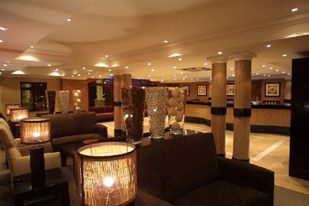 גאבורון Peermont Mondior Hotel מראה חיצוני תמונה
