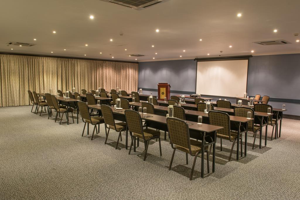 גאבורון Peermont Mondior Hotel מראה חיצוני תמונה