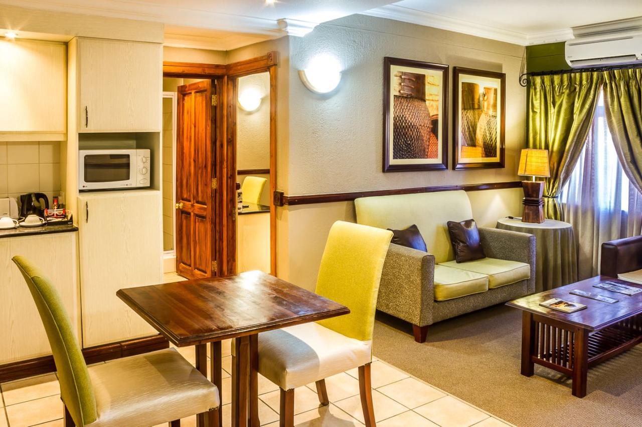 גאבורון Peermont Mondior Hotel מראה חיצוני תמונה