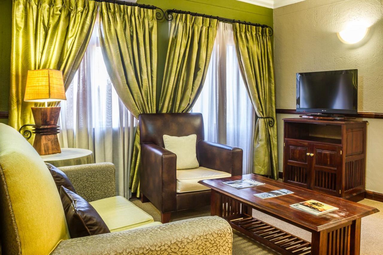 גאבורון Peermont Mondior Hotel מראה חיצוני תמונה