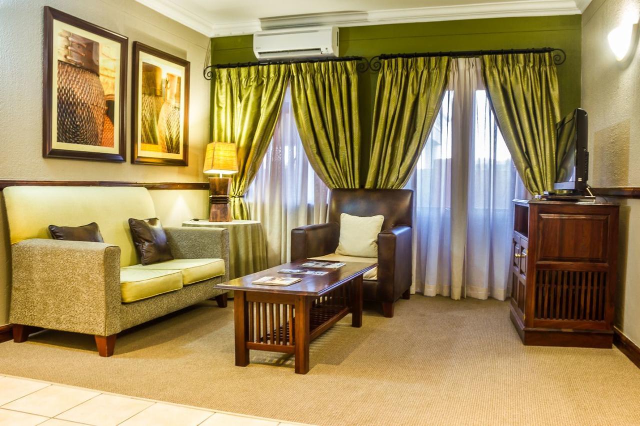 גאבורון Peermont Mondior Hotel מראה חיצוני תמונה
