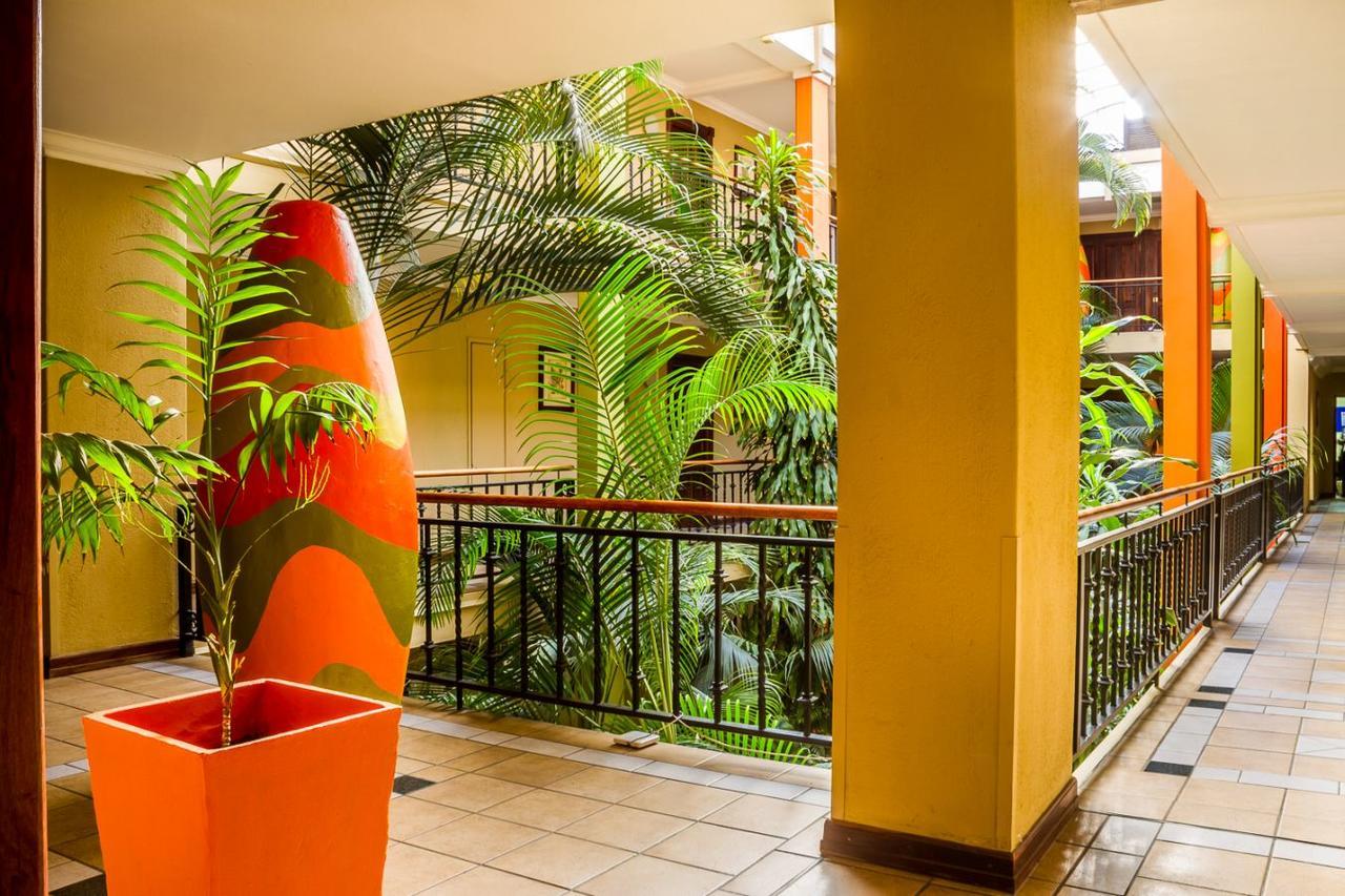 גאבורון Peermont Mondior Hotel מראה חיצוני תמונה
