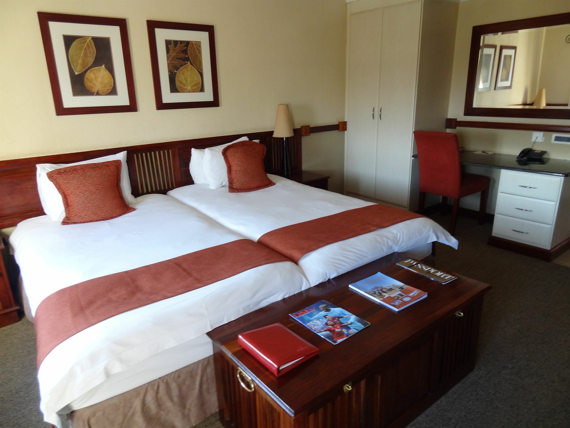 גאבורון Peermont Mondior Hotel מראה חיצוני תמונה
